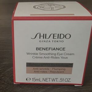 Shiseido Benefiance Eye Cream - Red and White